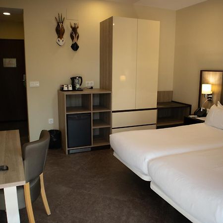 Hotel Admiral Casino&Lodge San Roque (Andalucia) Quarto foto
